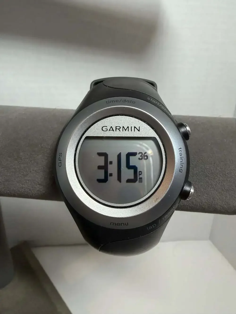 Garmin Forerunner 405 GPS Sport Running Watch with Charger